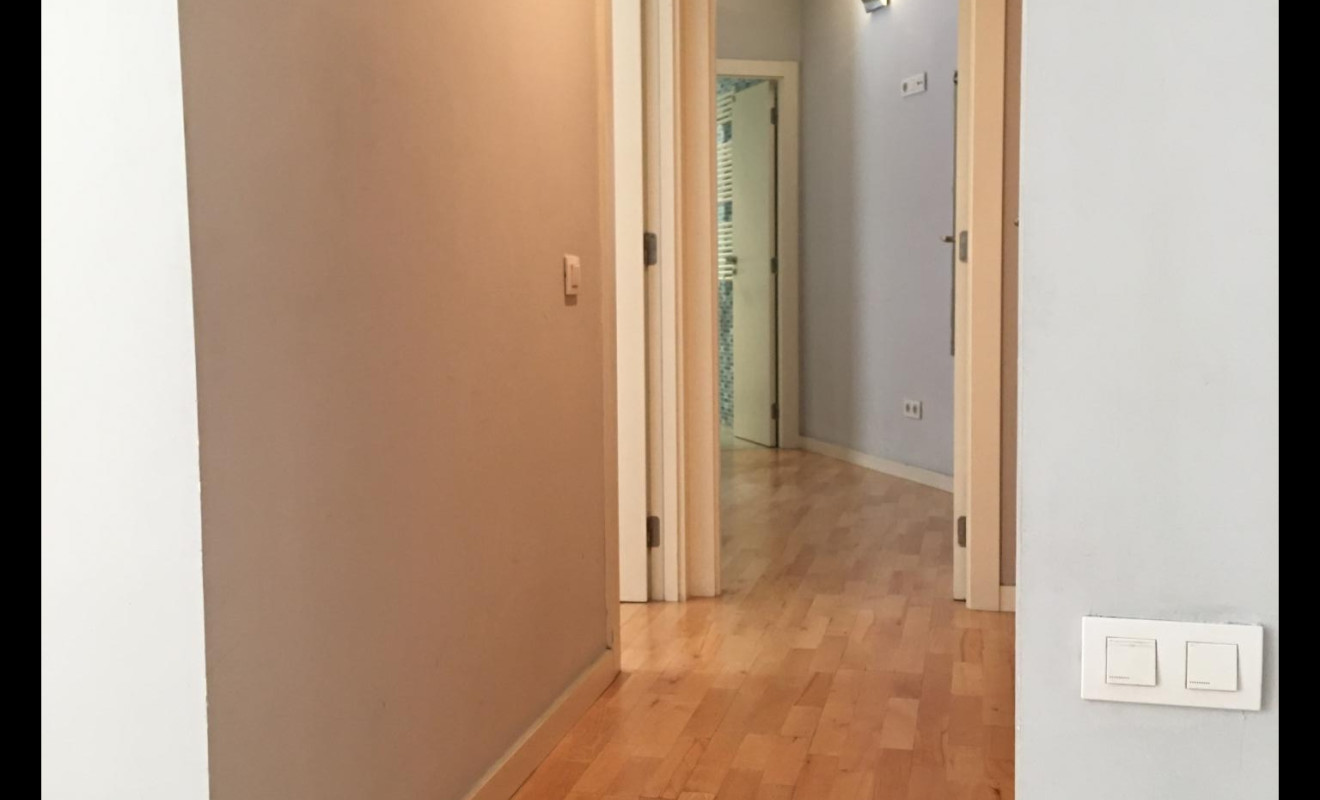 Reventa - Apartamento / piso - Barcelona - Sant Martí /  El Clot