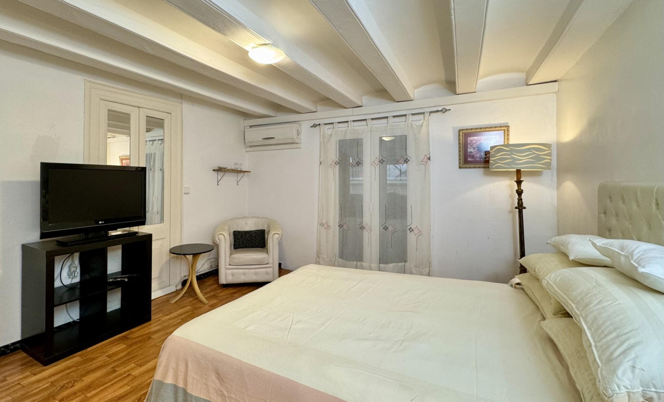 Reventa - Apartamento / piso - Barcelona - Ciutat Vella / El Raval