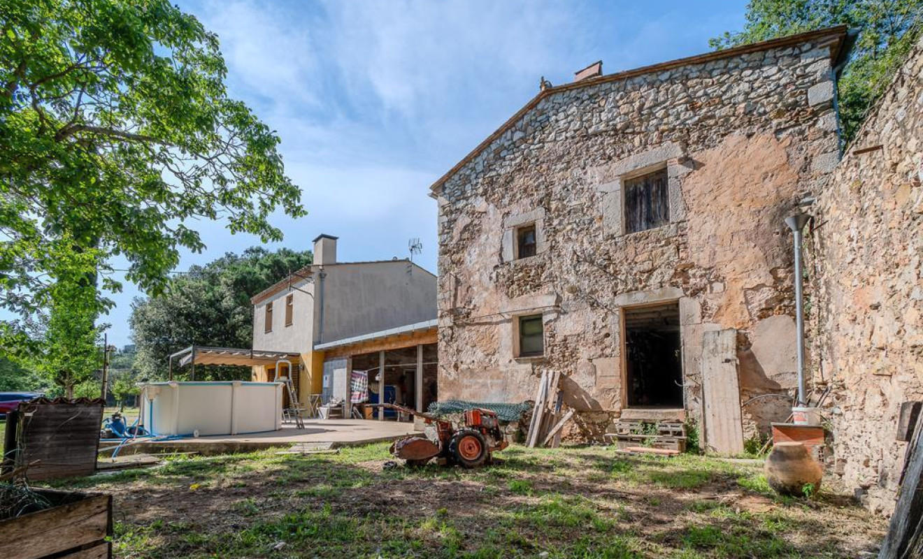 Reventa - Casa rural - Girona - Sant Daniel