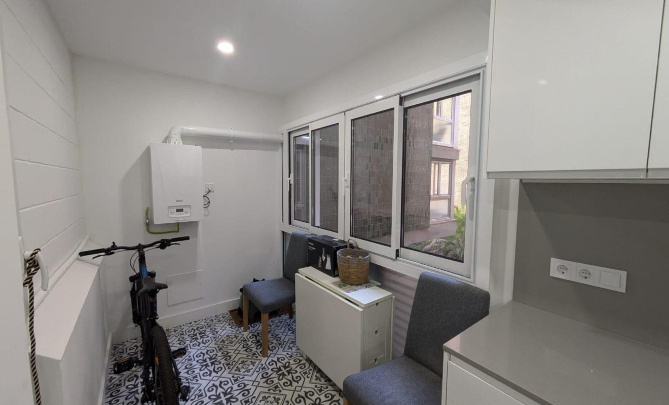 Reventa - Apartamento / piso - Barcelona - Eixample / Nova Esquerra Eixample