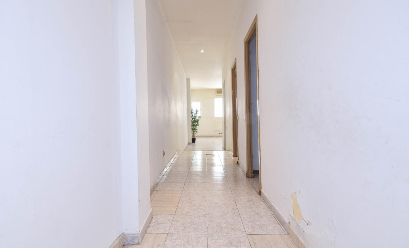 Reventa - Apartamento / piso - Barcelona - Ciutat Vella / Sant Pere