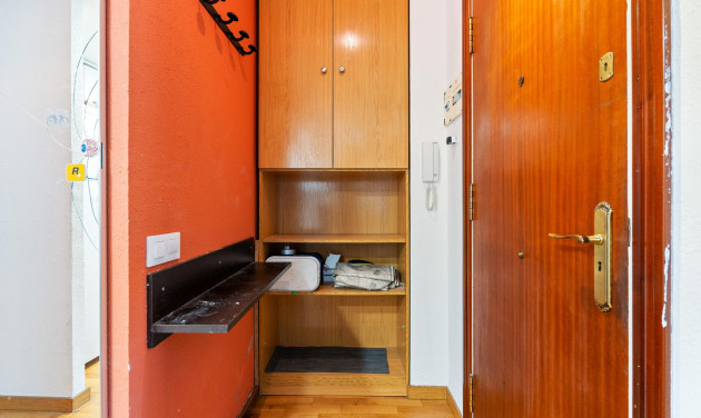 Reventa - Apartamento / piso - Barcelona - Nou Barris / La Prosperitat