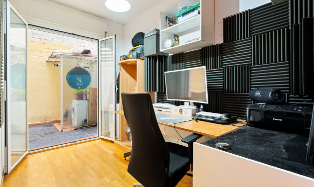 Reventa - Apartamento / piso - Barcelona - Nou Barris / La Prosperitat