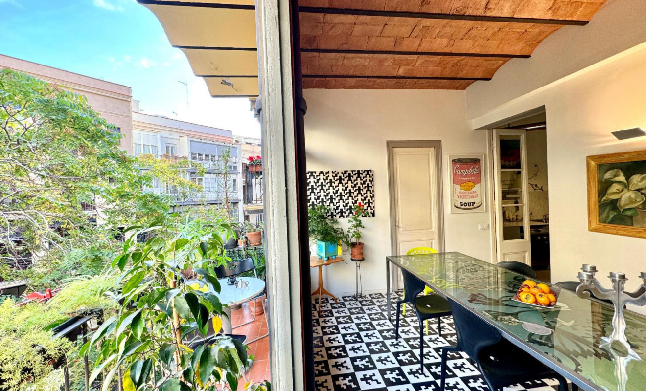 Reventa - Apartamento / piso - Barcelona - Eixample / Dreta Eixample