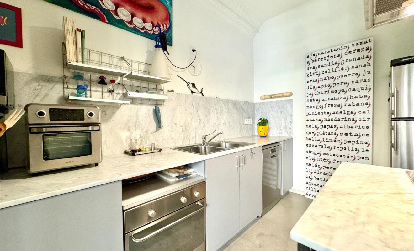 Reventa - Apartamento / piso - Barcelona - Eixample / Dreta Eixample