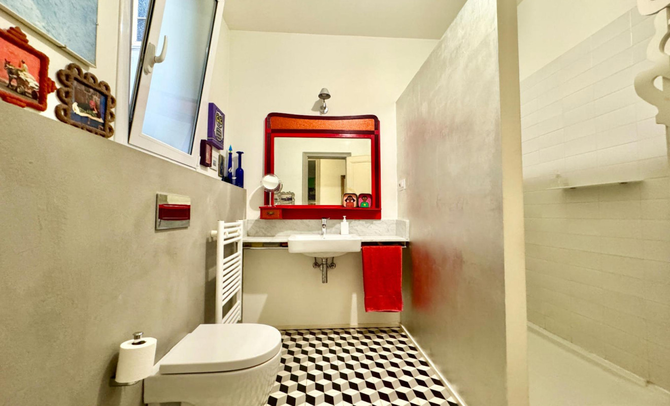 Reventa - Apartamento / piso - Barcelona - Eixample / Dreta Eixample