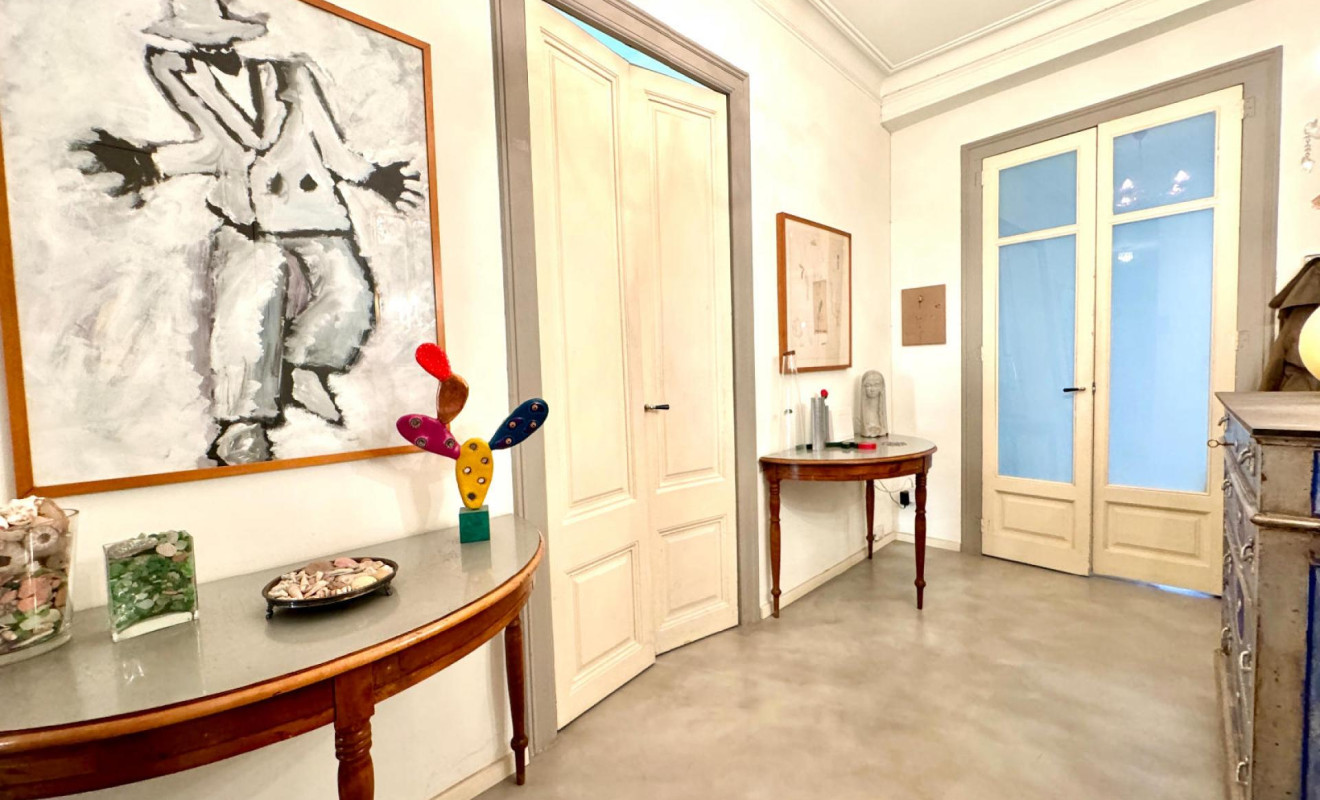 Reventa - Apartamento / piso - Barcelona - Eixample / Dreta Eixample