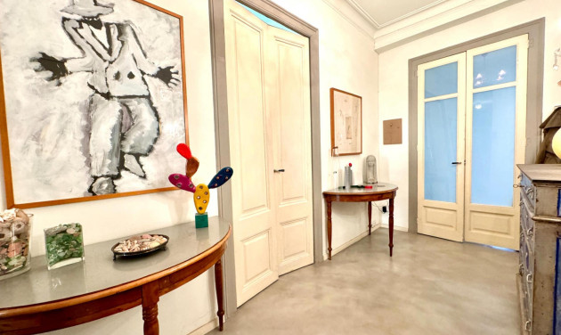 Reventa - Apartamento / piso - Barcelona - Eixample / Dreta Eixample