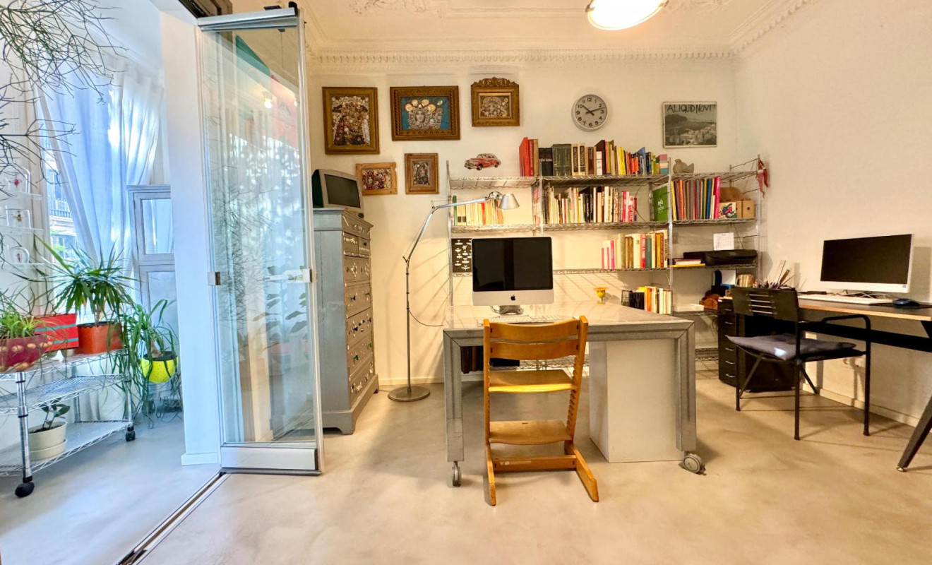 Reventa - Apartamento / piso - Barcelona - Eixample / Dreta Eixample