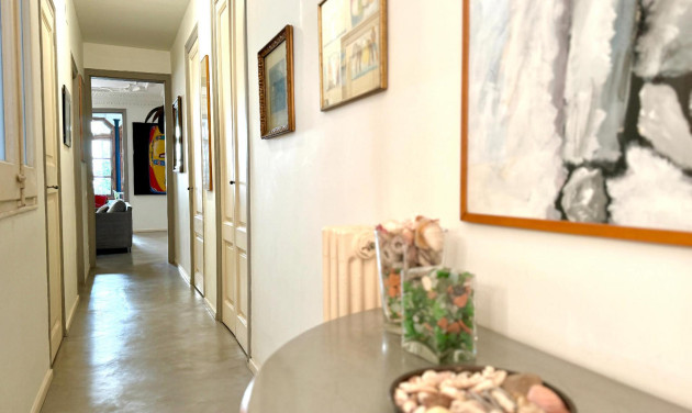 Reventa - Apartamento / piso - Barcelona - Eixample / Dreta Eixample