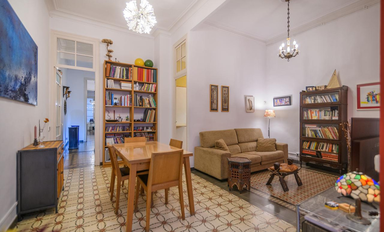 Reventa - Apartamento / piso - Barcelona - Ciutat Vella