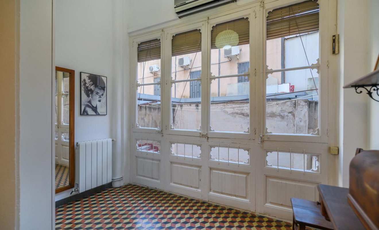 Reventa - Apartamento / piso - Barcelona - Ciutat Vella