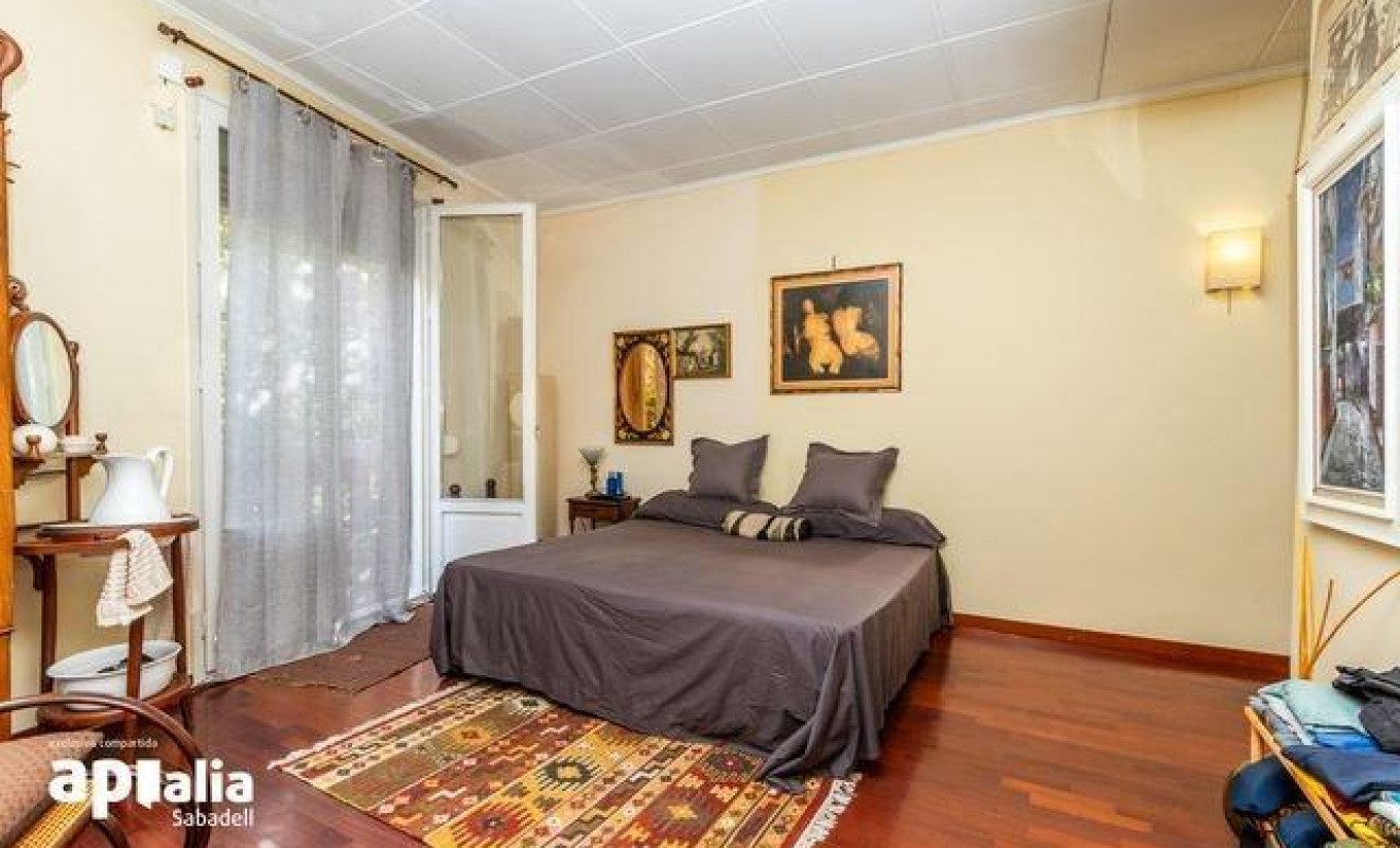 Reventa - Apartamento / piso - Sabadell - Centro