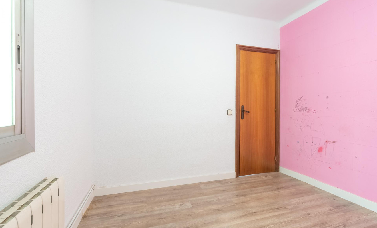 Reventa - Apartamento / piso - Cornellà de Llobregat - Gavarra