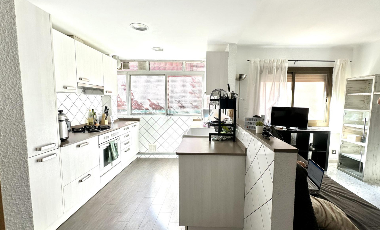 Reventa - Apartamento / piso - Barcelona - Horta - Guinardó / El Carmel