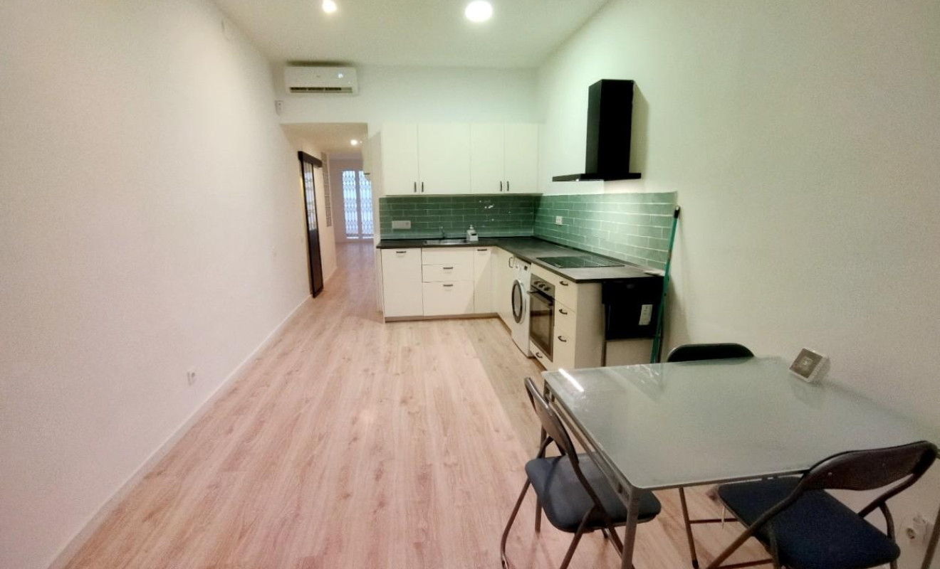 Reventa - Apartamento / piso - Barcelona - Ciutat Vella / El Raval