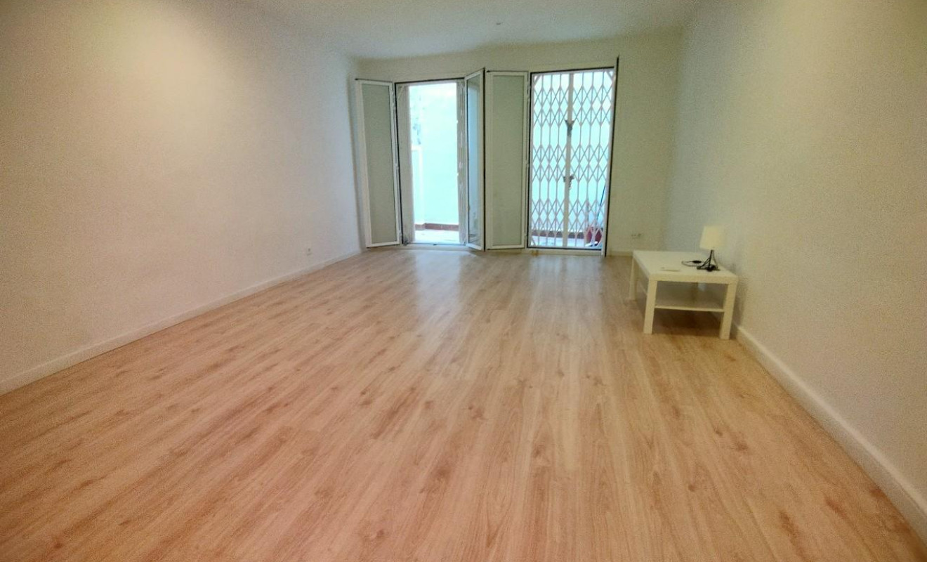 Reventa - Apartamento / piso - Barcelona - Ciutat Vella / El Raval