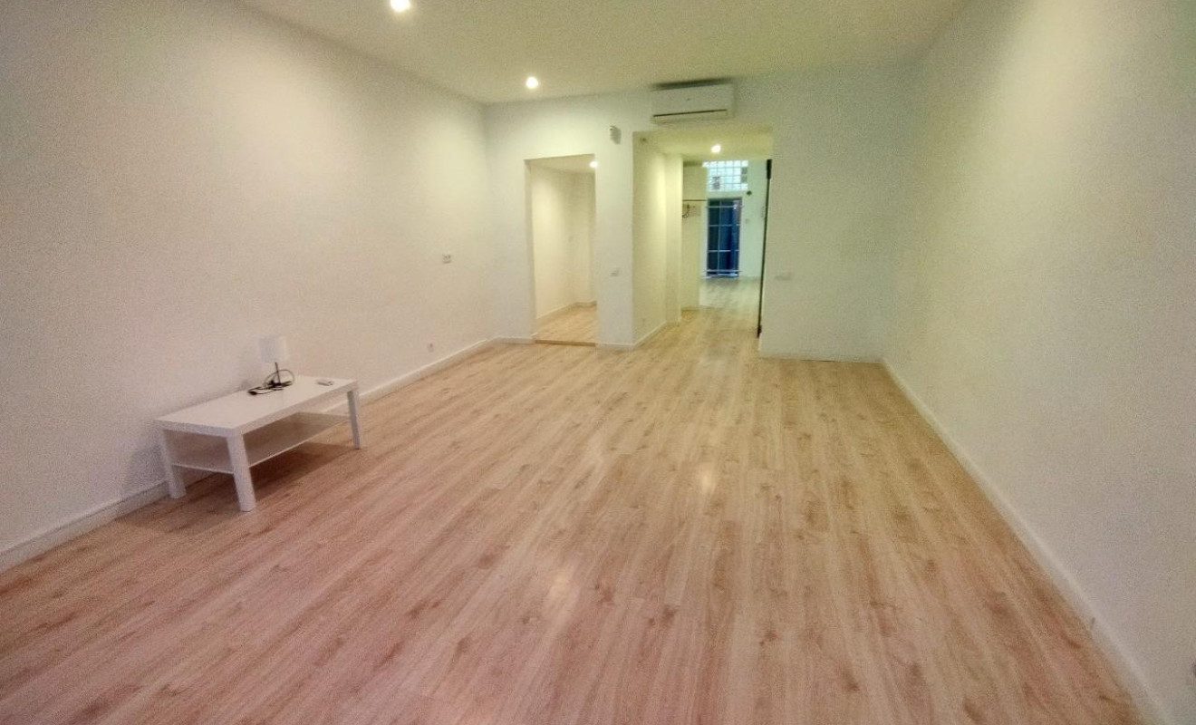 Reventa - Apartamento / piso - Barcelona - Ciutat Vella / El Raval