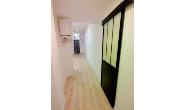 Reventa - Apartamento / piso - Barcelona - Ciutat Vella / El Raval