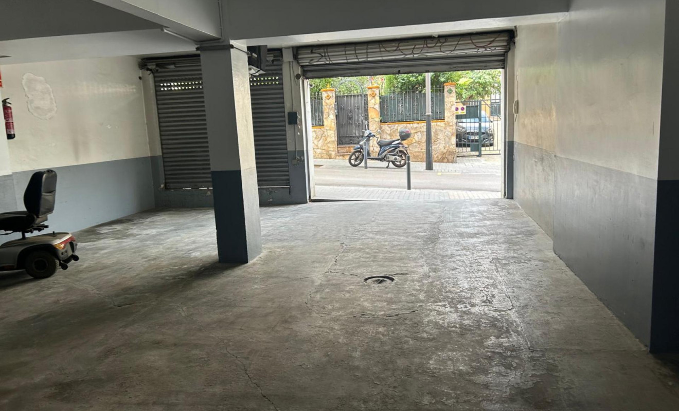 Reventa - Local comercial - Barcelona - Horta - Guinardó