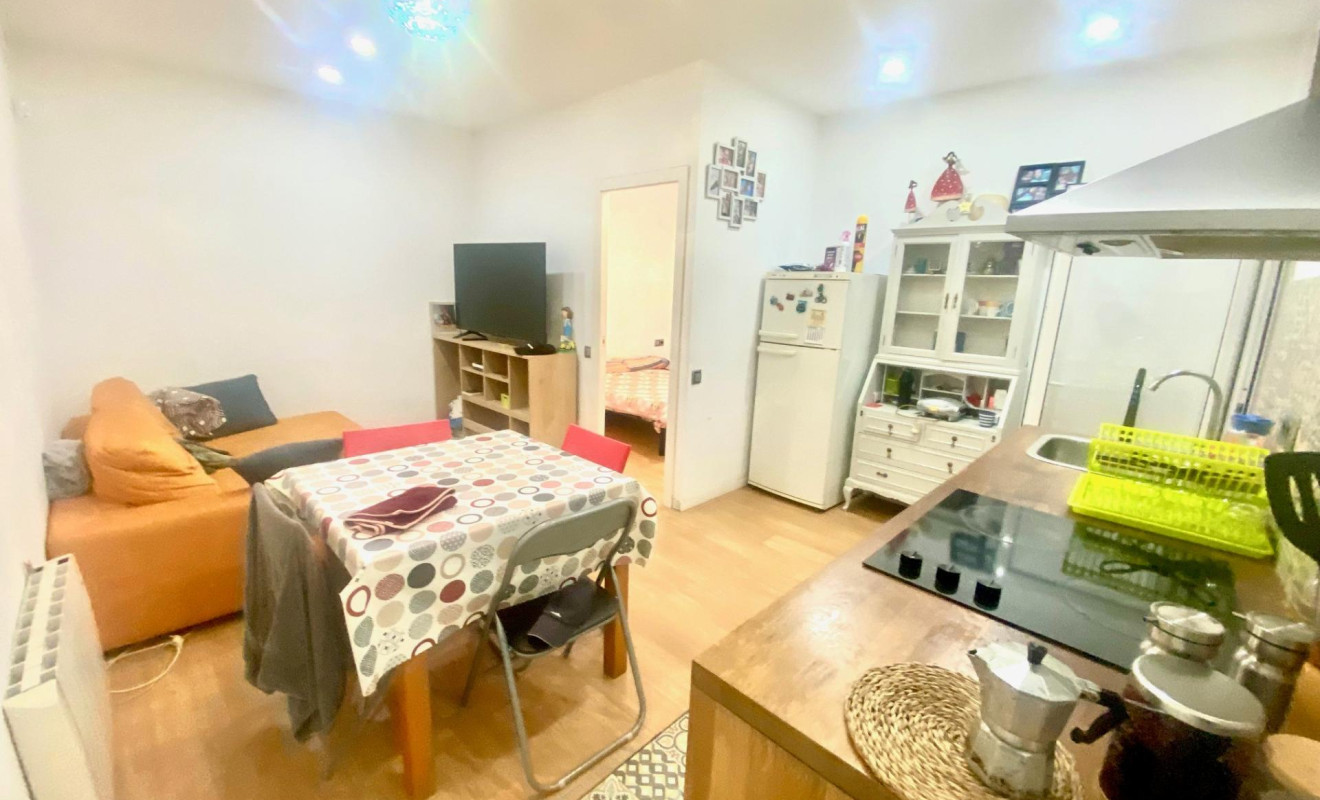 Reventa - Apartamento / piso - Barcelona - Horta - Guinardó / El Guinardó