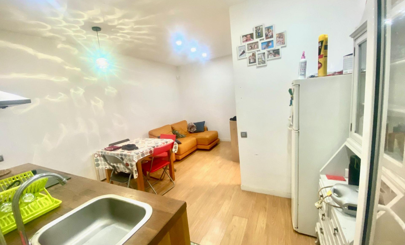 Reventa - Apartamento / piso - Barcelona - Horta - Guinardó / El Guinardó