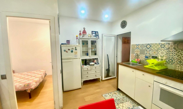 Reventa - Apartamento / piso - Barcelona - Horta - Guinardó / El Guinardó