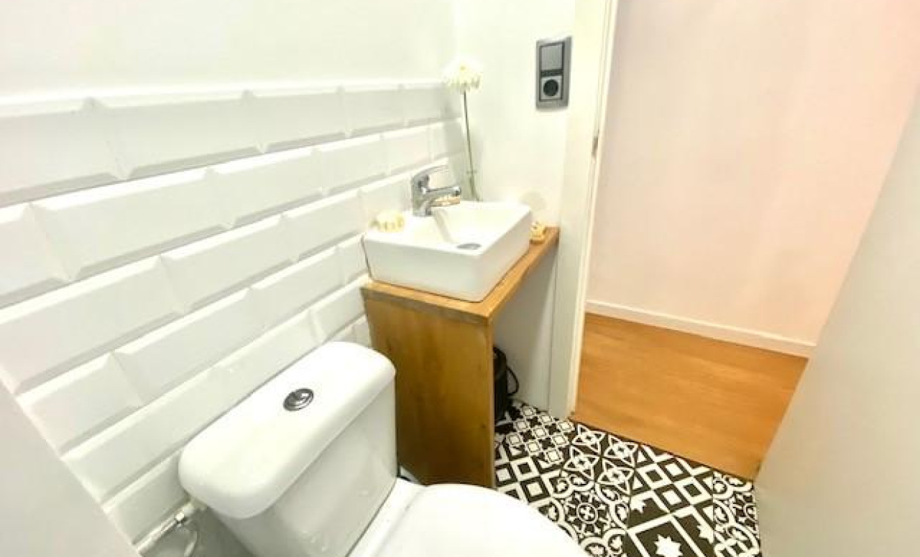 Reventa - Apartamento / piso - Barcelona - Horta - Guinardó / El Guinardó