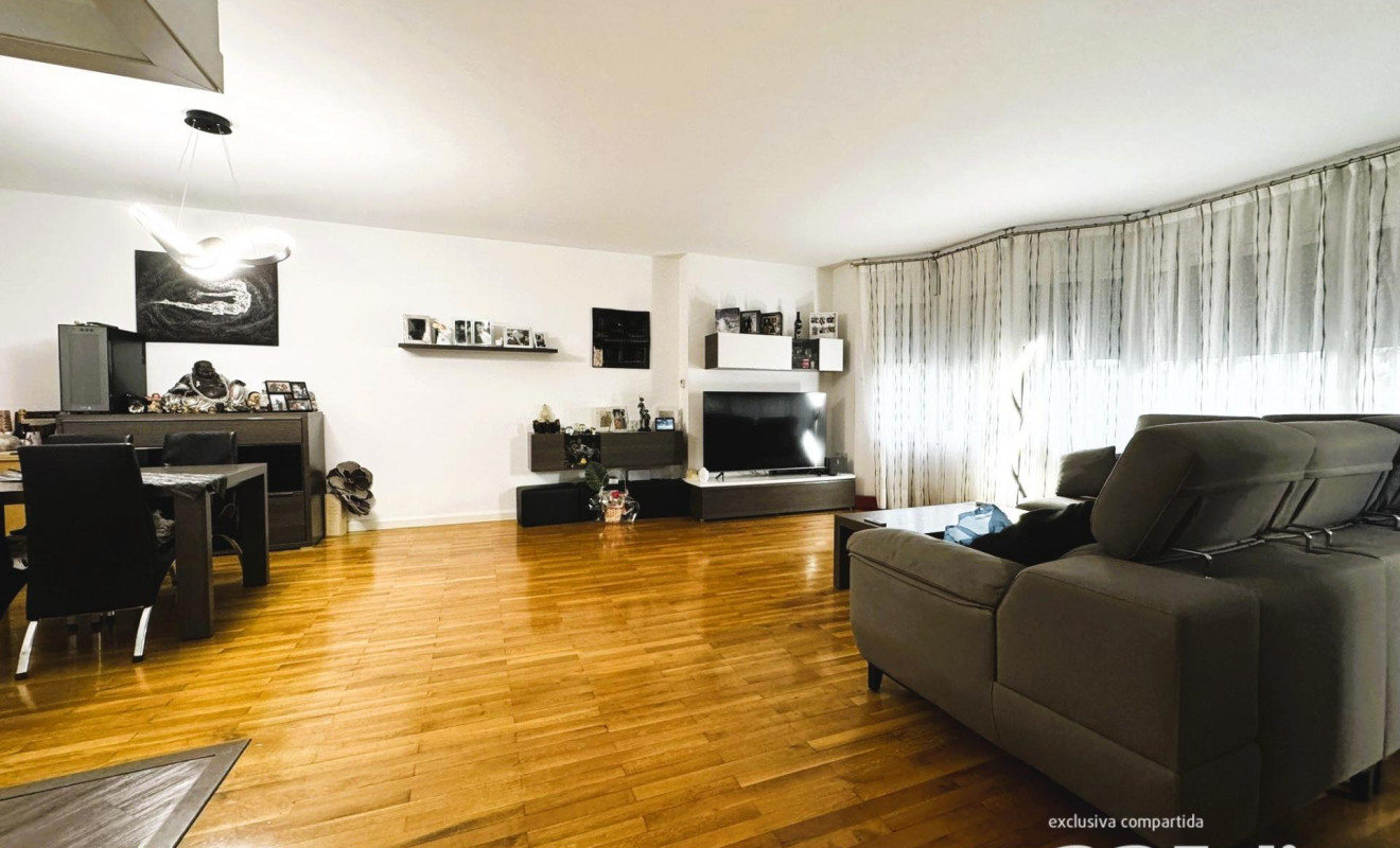 Reventa - Apartamento / piso - Sabadell - Centro