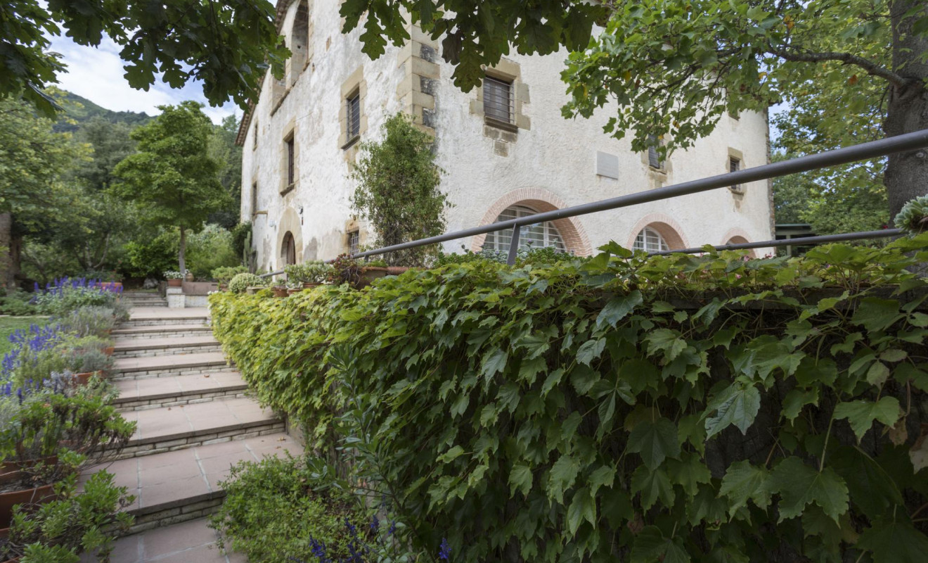 Resale - Farmhouses - Anglès