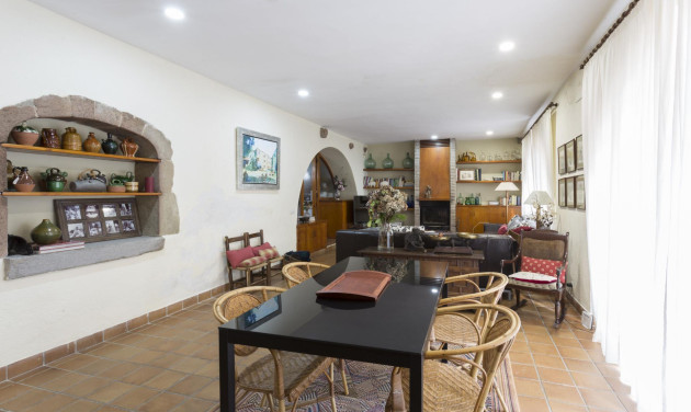 Resale - Farmhouses - Anglès