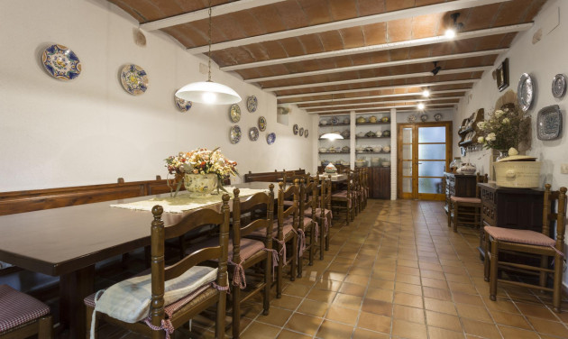 Resale - Farmhouses - Anglès