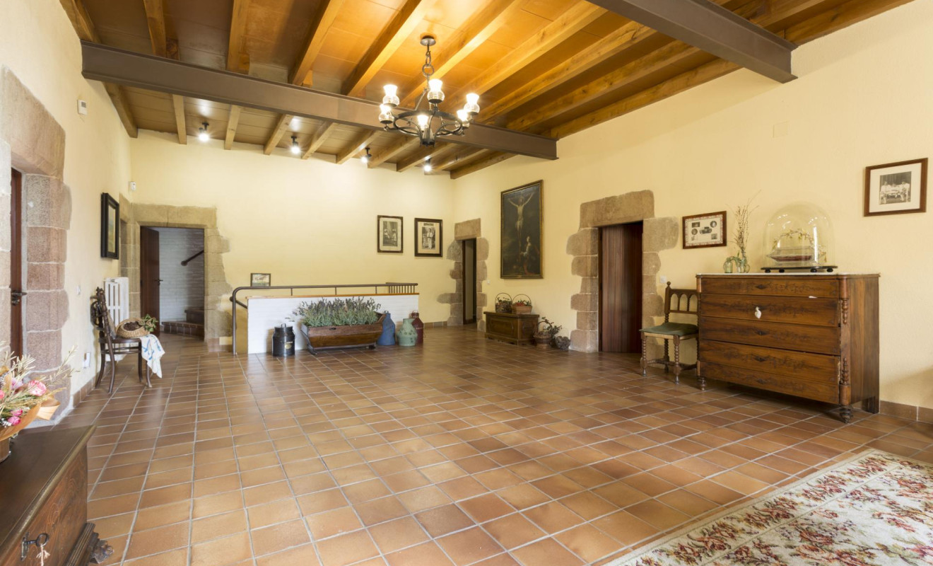 Resale - Farmhouses - Anglès