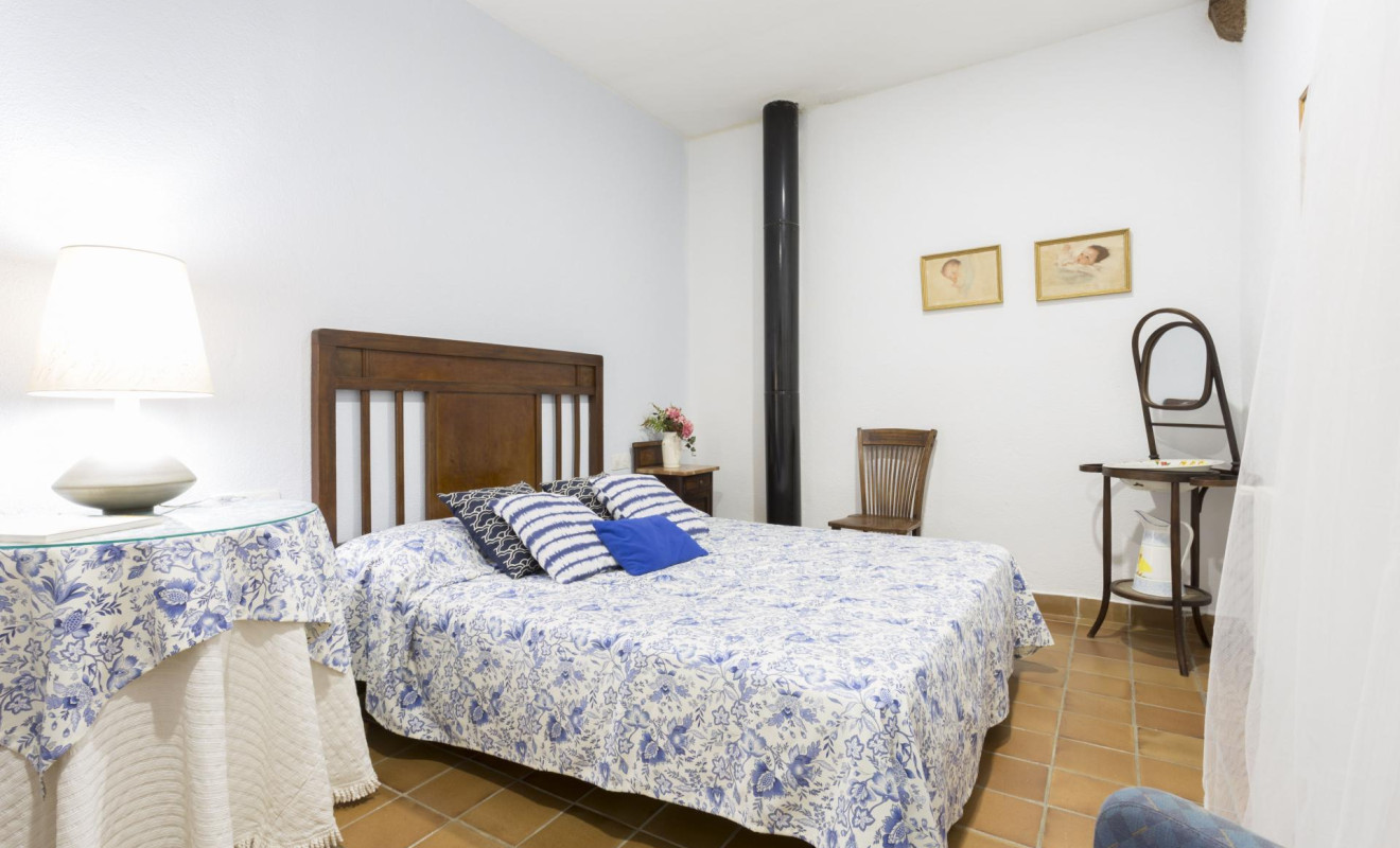 Resale - Farmhouses - Anglès