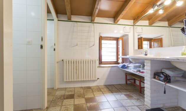 Resale - Farmhouses - Anglès