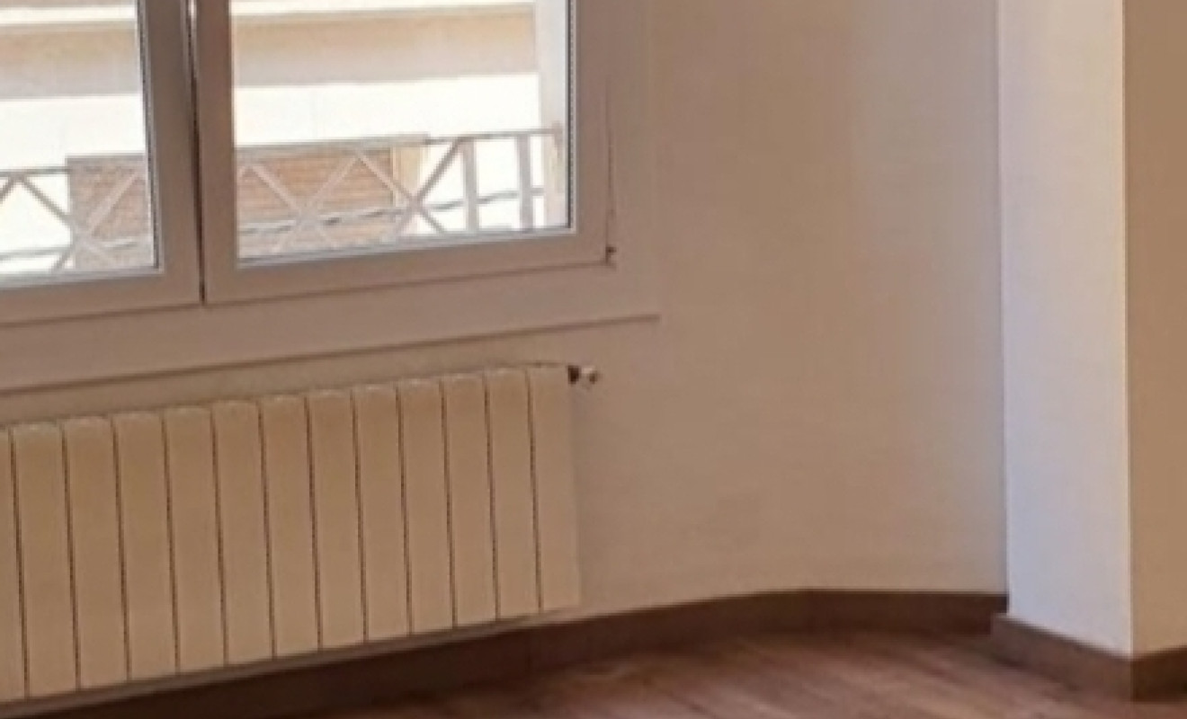 Reventa - Apartamento / piso - Barcelona - Gràcia