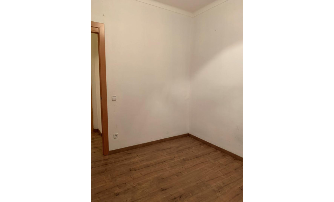 Reventa - Apartamento / piso - Barcelona - Gràcia