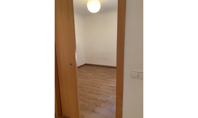 Reventa - Apartamento / piso - Barcelona - Gràcia