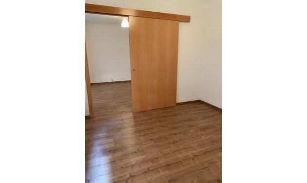 Reventa - Apartamento / piso - Barcelona - Gràcia