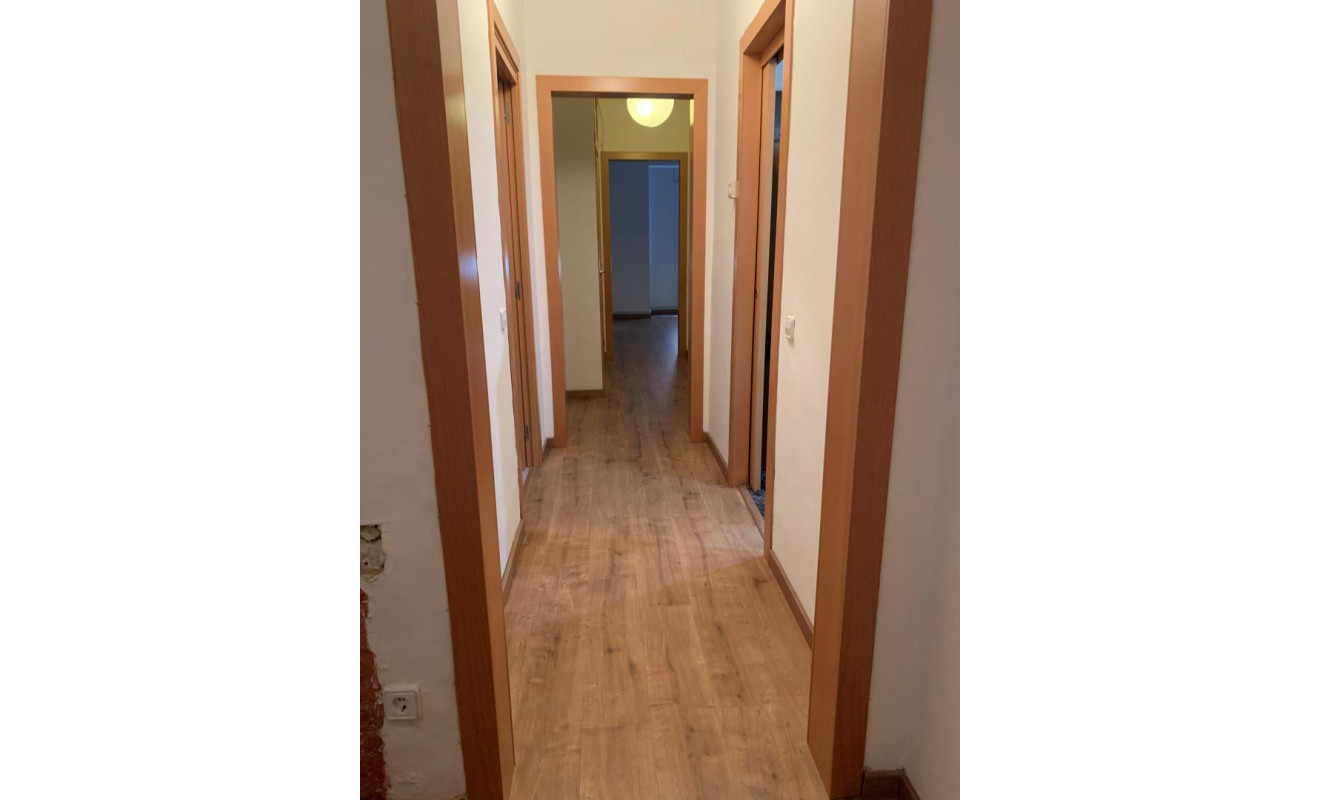 Reventa - Apartamento / piso - Barcelona - Gràcia