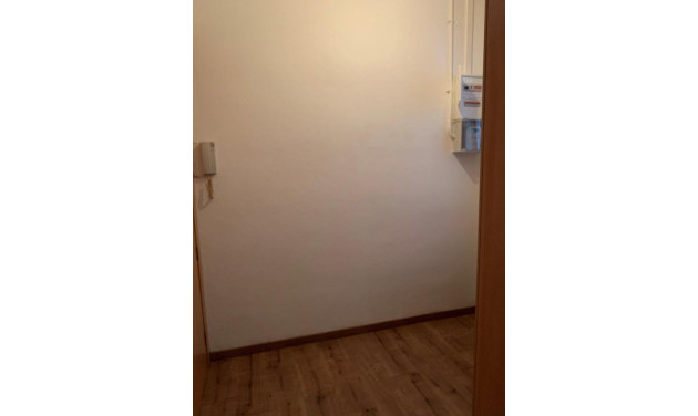 Reventa - Apartamento / piso - Barcelona - Gràcia