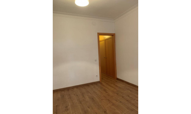 Reventa - Apartamento / piso - Barcelona - Gràcia