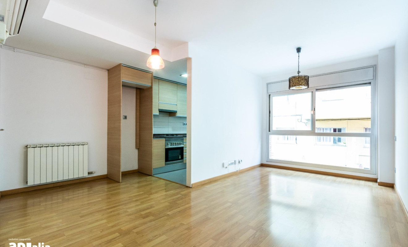 Reventa - Apartamento / piso - Sabadell - Eixample