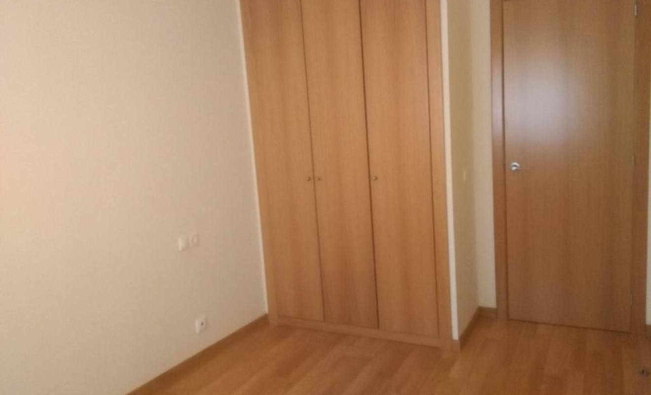 Reventa - Apartamento / piso - Molina, La