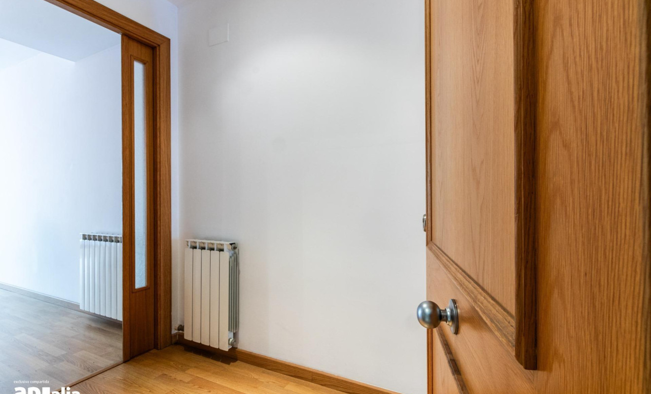 Reventa - Apartamento / piso - Sabadell - Eixample