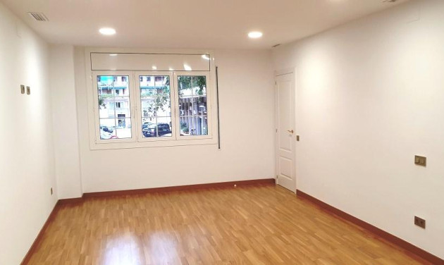 Reventa - Apartamento / piso - Barcelona - Eixample / Dreta Eixample