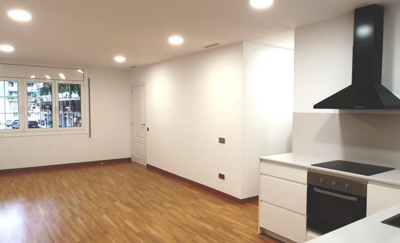 Reventa - Apartamento / piso - Barcelona - Eixample / Dreta Eixample