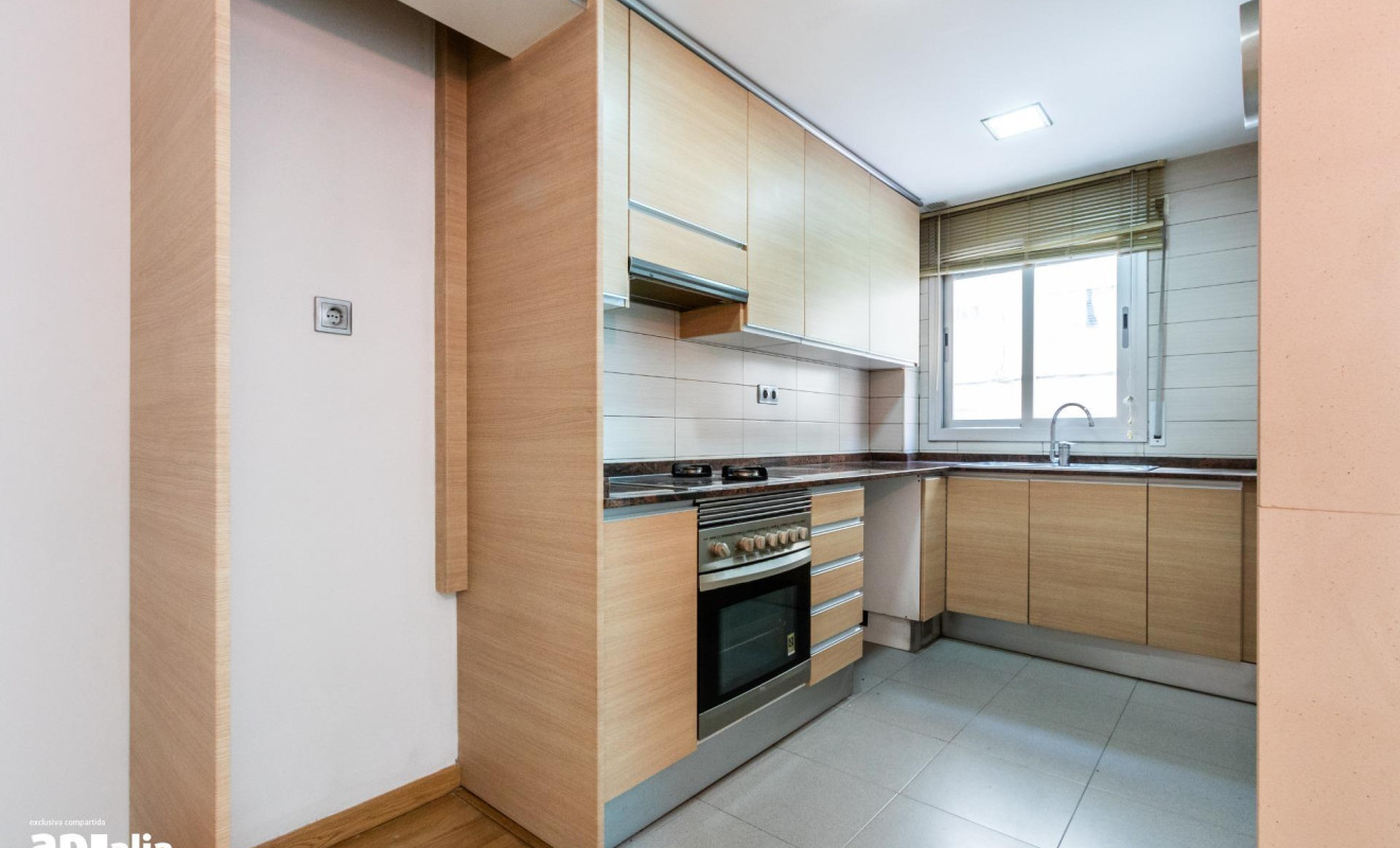 Reventa - Apartamento / piso - Sabadell - Eixample