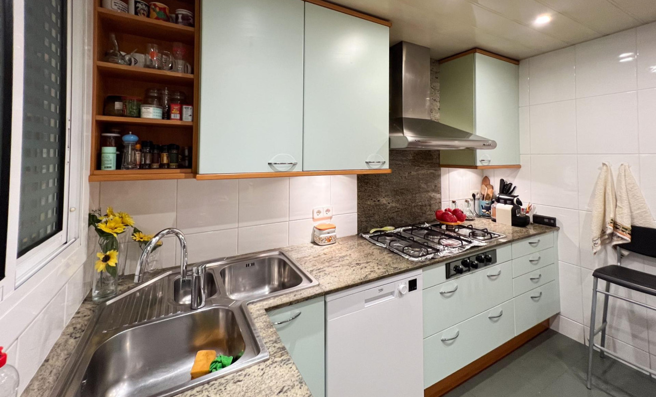 Reventa - Apartamento / piso - Barcelona - Eixample / Antiga Esquerra Eixample