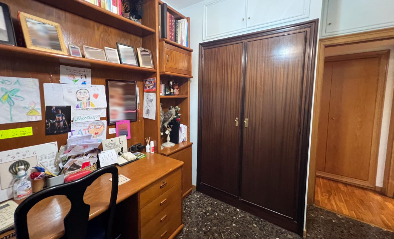 Reventa - Apartamento / piso - Barcelona - Eixample / Antiga Esquerra Eixample